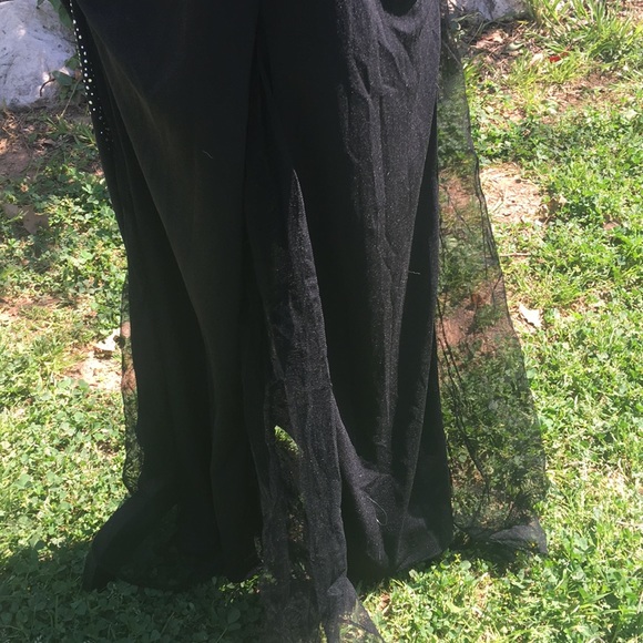 Beautiful evening/prom gown - Picture 6 of 8